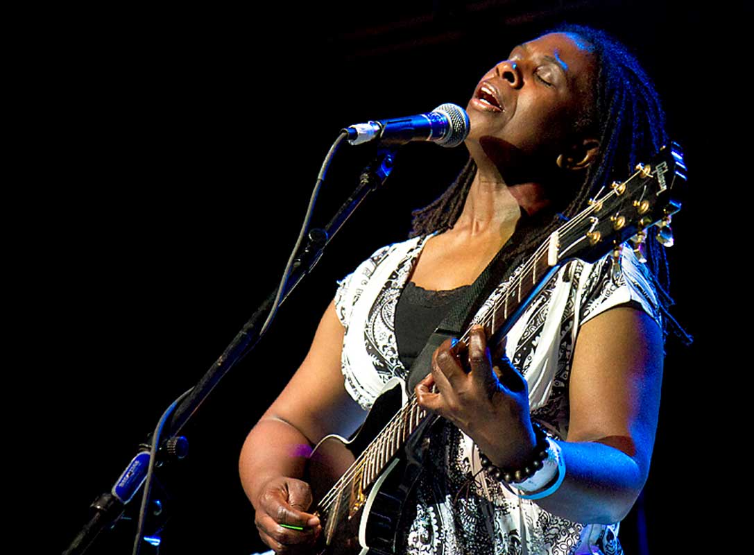 Ruthie Foster 3